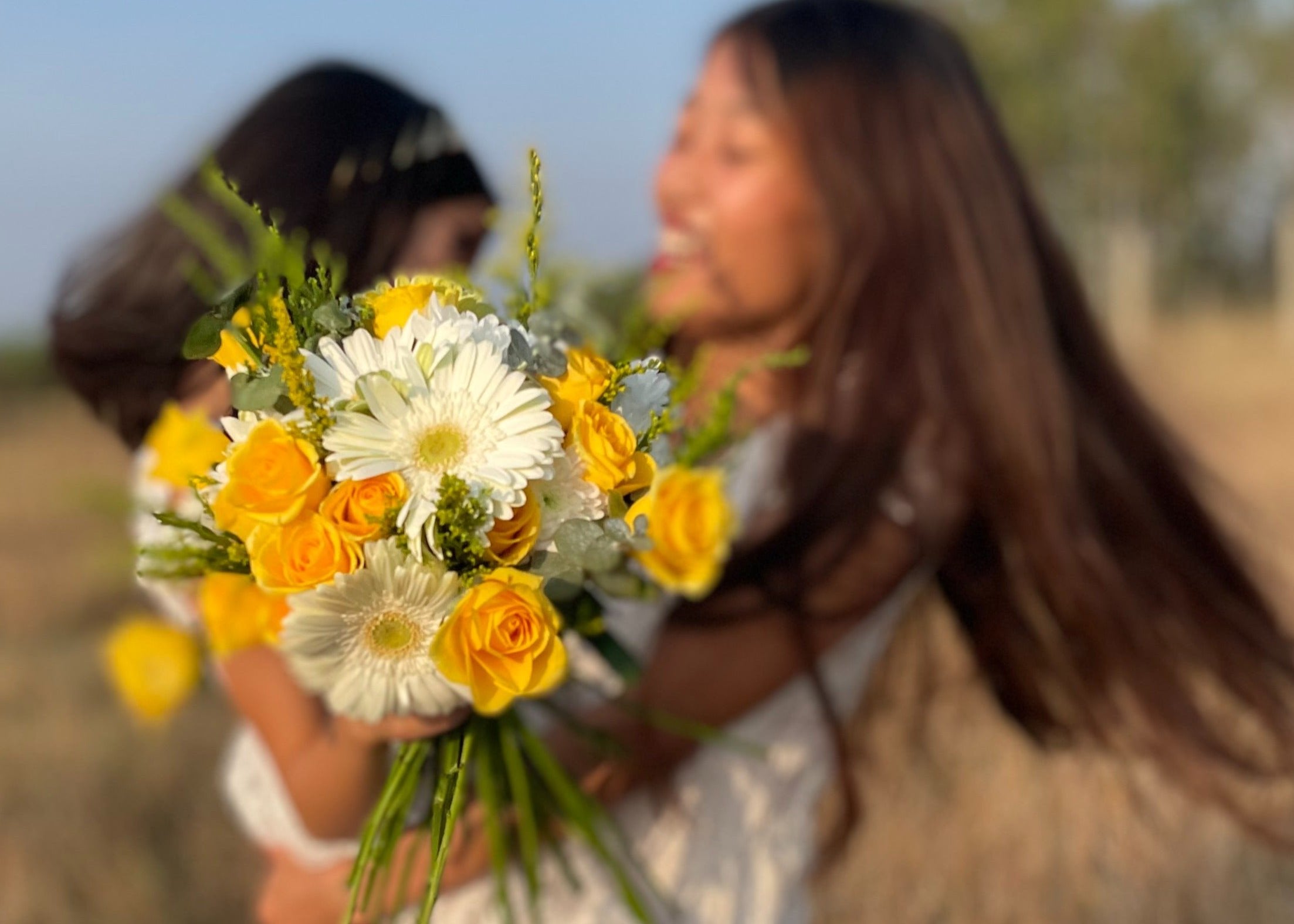 Yellow Rose, White Gerbera