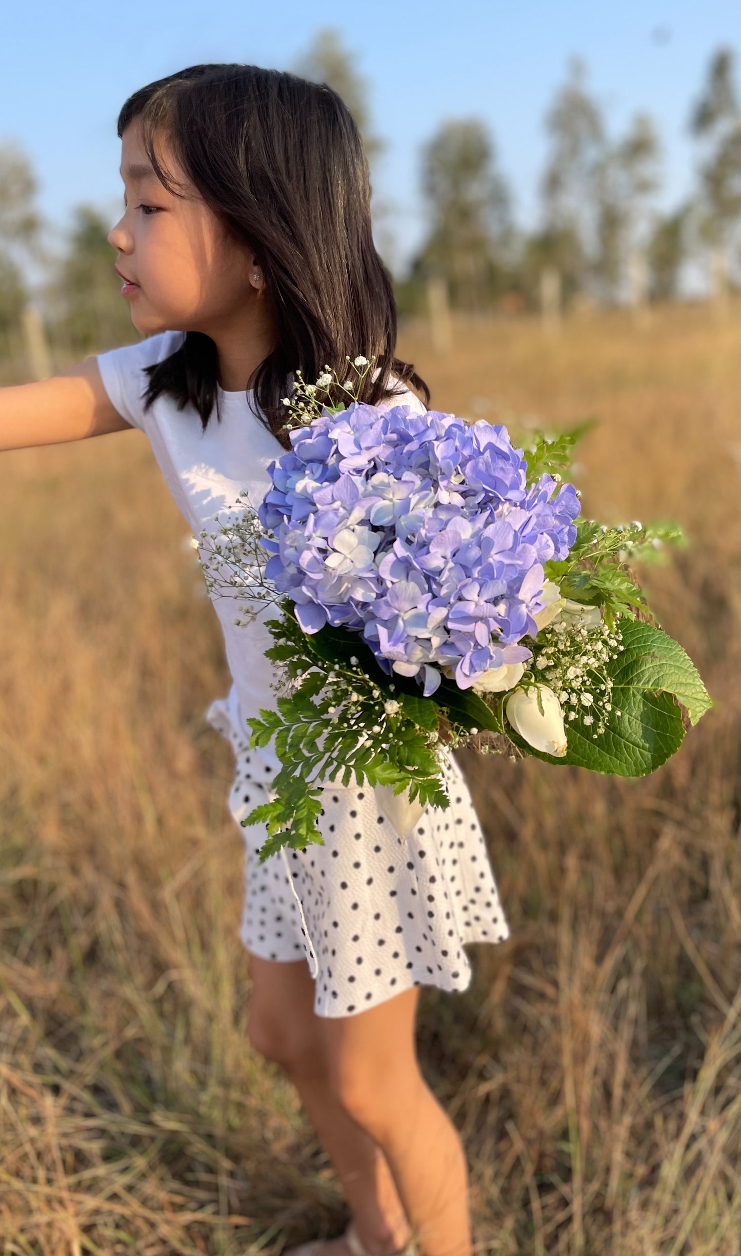 Blue Hydrangea, White Rose, Leather Leaves, Baby's Breath